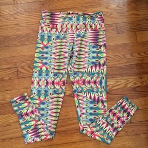 Onzie full length multi color yoga/running pant
